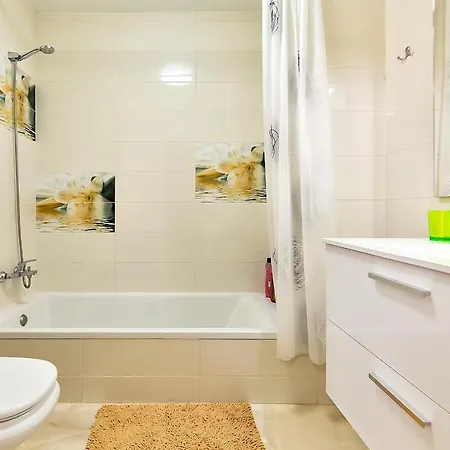 Appartement Yellow 3 Bedroom Large For 10 Guests *