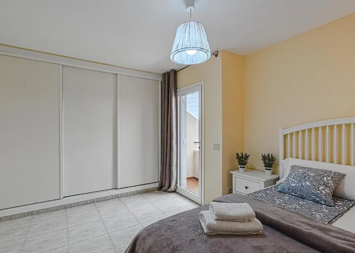 Appartement Yellow 3 Bedroom Large For 10 Guests *