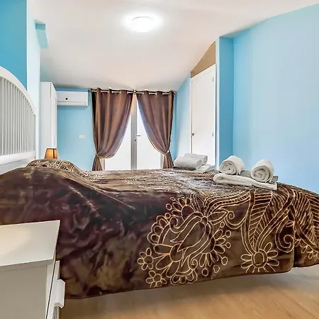 Lägenhet Yellow 3 Bedroom Large For 10 Guests Costa Adeje (Tenerife)